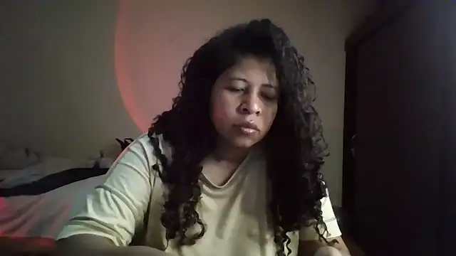 Snapshot of Ivon-09 chatting on 12, 7, 2026 Ivon-09 online show from 12, 7, 2026