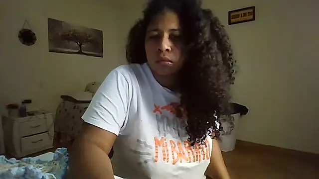 Snapshot of Ivon-09 chatting on 25, 6, 2026 Ivon-09 online show from 25, 6, 2026