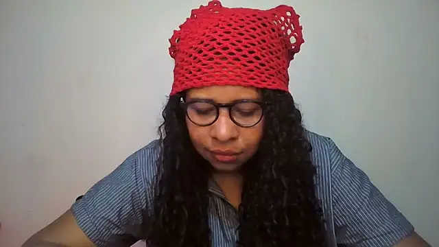Snapshot of Ivon-09 chatting on 19, 6, 2026 Ivon-09 online show from 19, 6, 2026