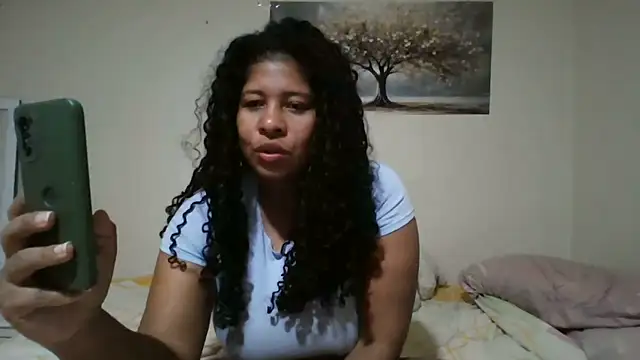 Snapshot of Ivon-09 chatting on 16, 6, 2026 Ivon-09 online show from 16, 6, 2026