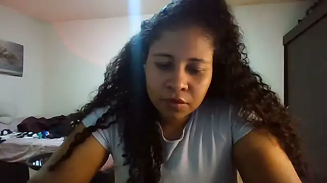 Snapshot of Ivon-09 chatting on 4, 7, 2026 Ivon-09 online show from 4, 7, 2026