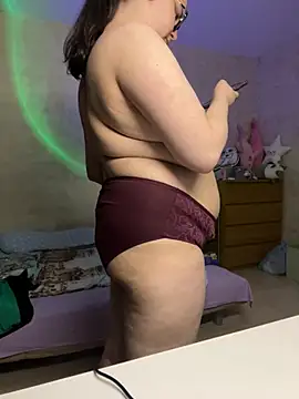 hungry1bunny online show from 13, 3, 2025