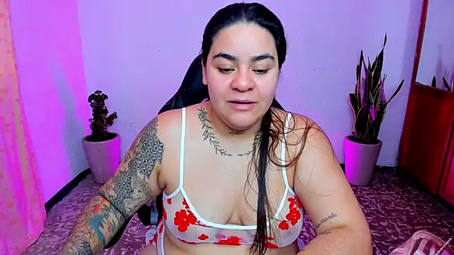 Snapshot of Sharon_hils chatting on 10, 7, 2026 Sharon hils online show from 10, 7, 2026