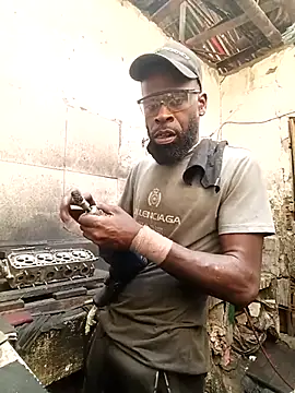 Snapshot of Yairelnegro chatting on 22, 11, 2025 Yairelnegro online show from 22, 11, 2025