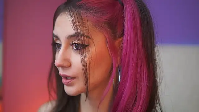 SabrinaHope online show from 4, 12, 2025