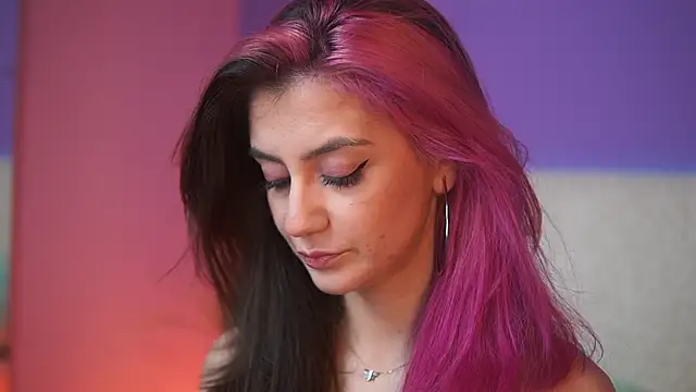 SabrinaHope online show from 2, 12, 2025