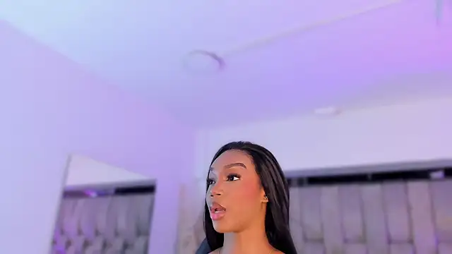 ChaynnaCooper online show from 23, 9, 2025