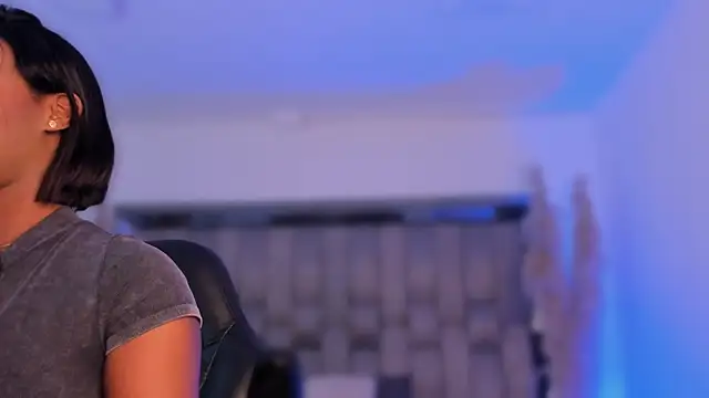 ChaynnaCooper online show from 25, 11, 2025