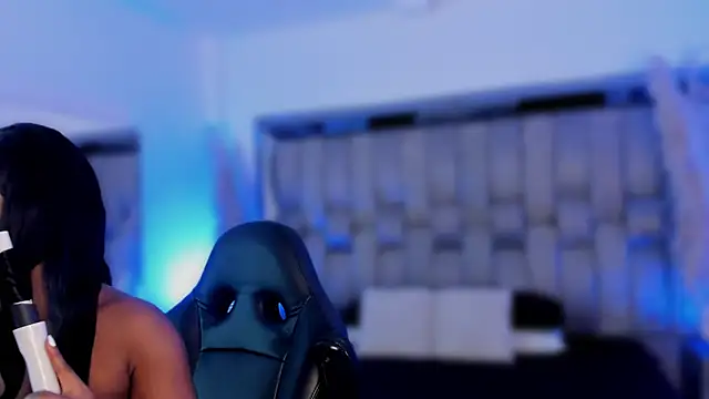 ChaynnaCooper online show from 14, 12, 2025