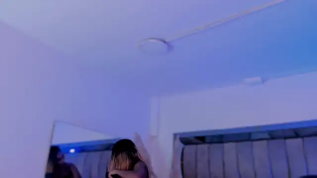 ChaynnaCooper online show from 22, 10, 2025