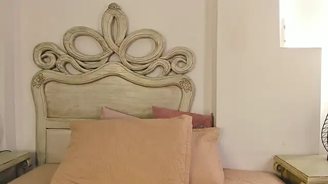SamanthaFerrer   online show from 5, 5, 2026