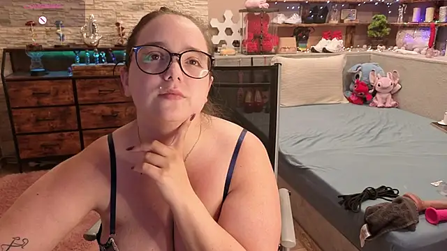 Kimberly-Caprice online show from 31, 5, 2026