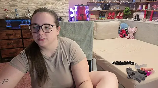 Kimberly-Caprice online show from 31, 3, 2026