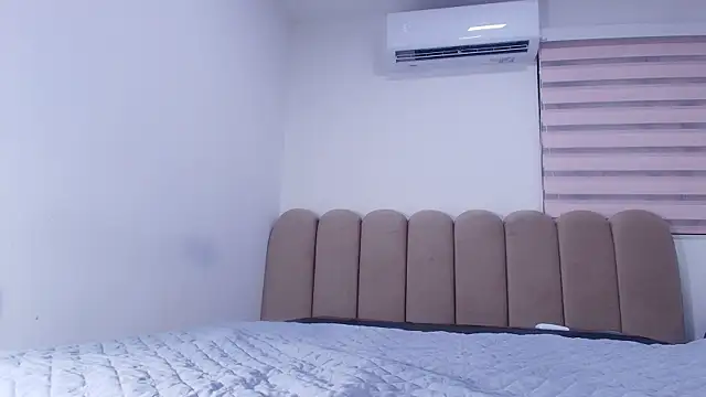 nicol f online show from 17, 4, 2026