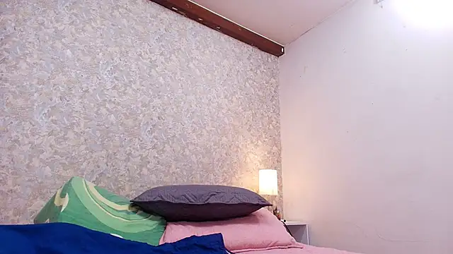 Snapshot of nicol_f chatting on 7, 10, 2025 nicol f online show from 7, 10, 2025