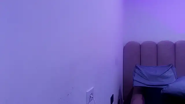 nicol f online show from 18, 4, 2026