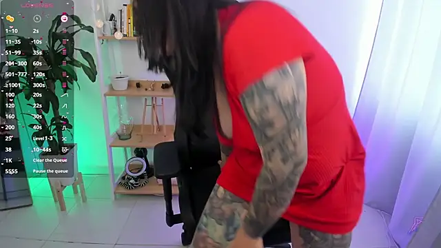 Snapshot of GretaX-X chatting on 17, 12, 2025 GretaX-X online show from 17, 12, 2025