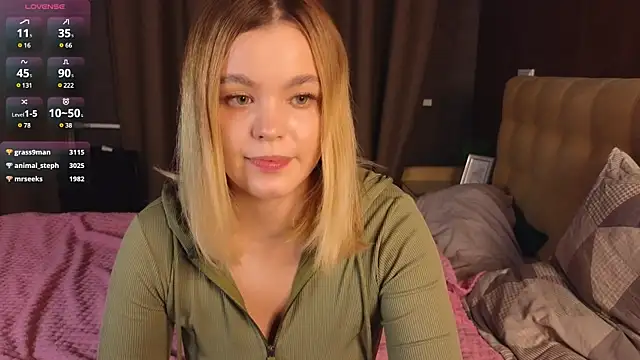 Snapshot of Milana15 chatting on 9, 12, 2024 Milana15 online show from 9, 12, 2024