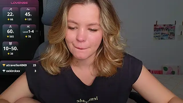 Snapshot of Milana15 chatting on 26, 9, 2025 Milana15 online show from 26, 9, 2025