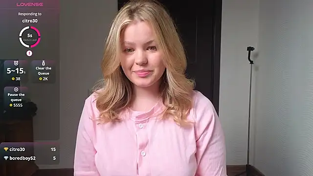 Snapshot of Milana15 chatting on 20, 6, 2026 Milana15 online show from 20, 6, 2026