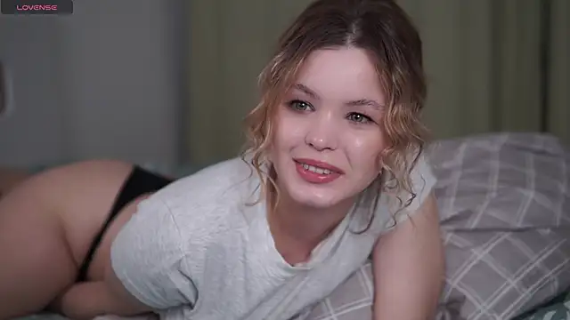 Snapshot of Milana15 chatting on 23, 1, 2025 Milana15 online show from 23, 1, 2025