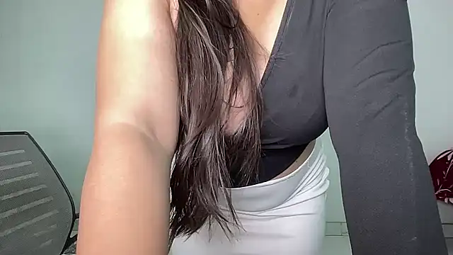 Varnika aarora online show from 31, 10, 2025