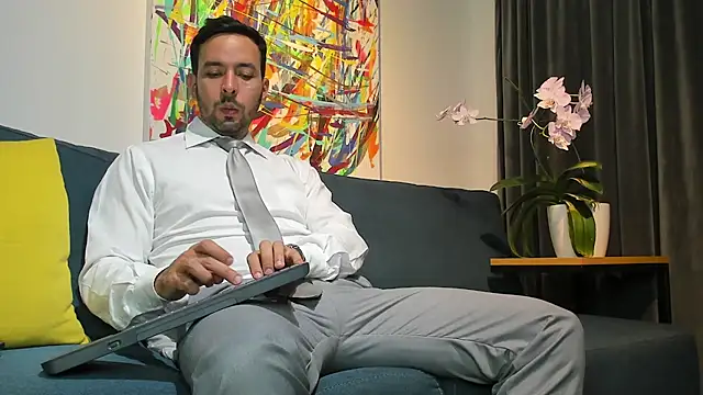 tommy raym0ndg online show from 20, 2, 2025