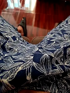 Snapshot of duromelopones chatting on 16, 12, 2025 duromelopones online show from 16, 12, 2025