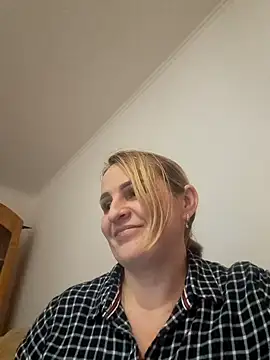 Malichkaanna30 online show from 15, 2, 2025