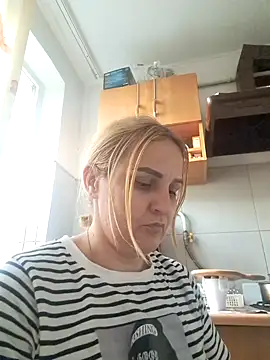 Malichkaanna30 online show from 5, 11, 2025