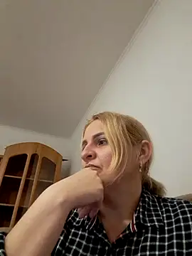 Malichkaanna30 online show from 14, 3, 2025