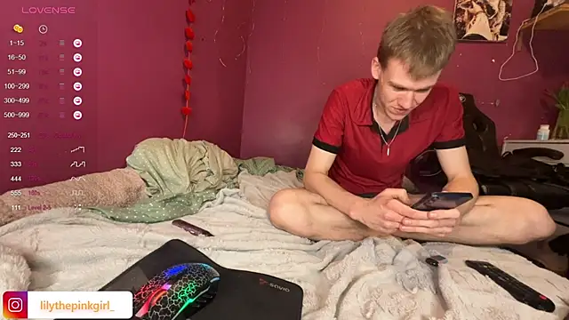 Snapshot of Lilythepinkgirl chatting on 14, 2, 2025 Lilythepinkgirl online show from 14, 2, 2025