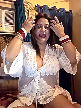 Hot Queen77 online show from 28, 3, 2026