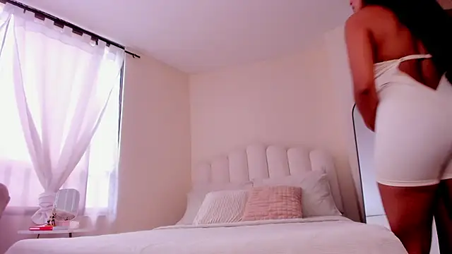 evely coelloo online show from 2, 11, 2025