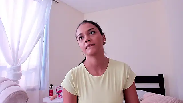 evely coelloo online show from 7, 1, 2025