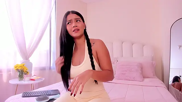 evely coelloo online show from 25, 9, 2025