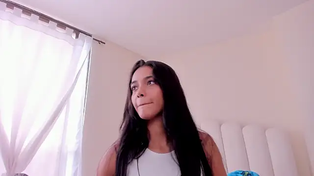 evely coelloo online show from 6, 11, 2025