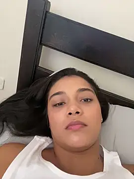 evely coelloo online show from 8, 3, 2025