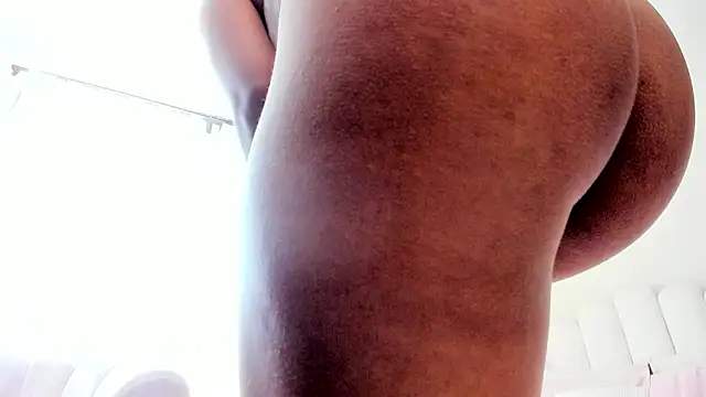 evely coelloo online show from 14, 10, 2025