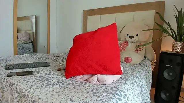 HELLEN SWEET6 online show from 24, 9, 2025