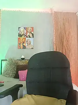 nahiarapalmer19 online show from 26, 4, 2026