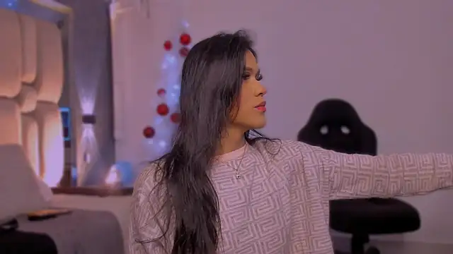 Isa Little Star online show from 3, 12, 2025