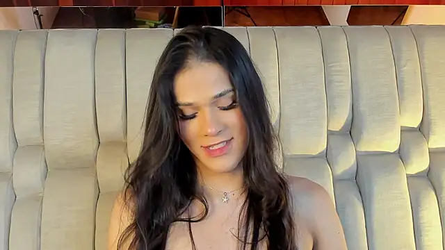 Isa Little Star online show from 6, 3, 2026