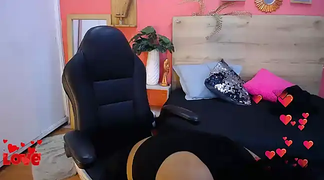 scarlet-foox online show from 14, 3, 2025