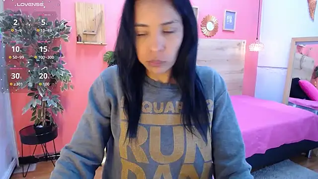 scarlet-foox online show from 10, 9, 2025