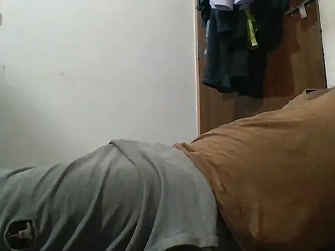CuteyCouple online show from 12, 4, 2026