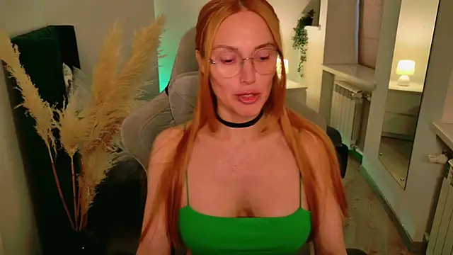 Love Call online show from 13, 9, 2025