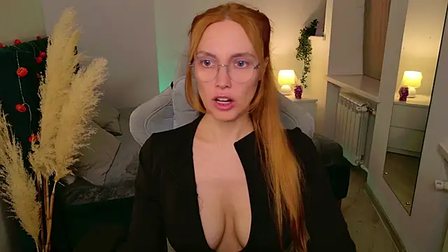 Love Call online show from 15, 10, 2025