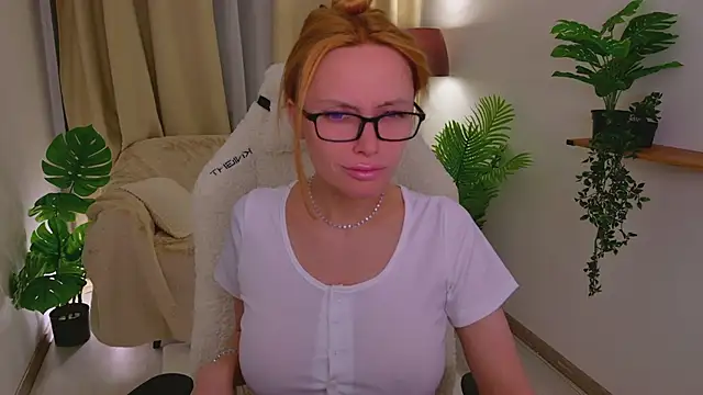 Love Call online show from 6, 5, 2026