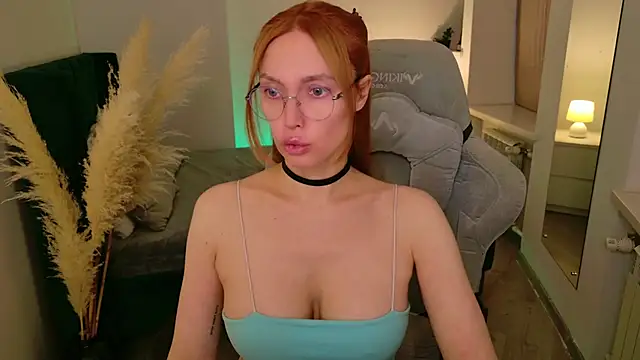 Love Call online show from 12, 10, 2025